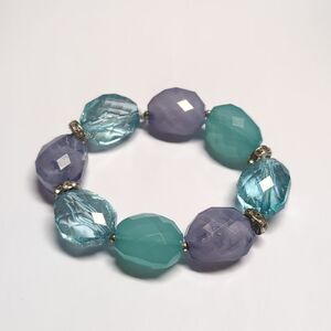 139‎ Chunky Blue and Purple Faceted Beaded Bracelet